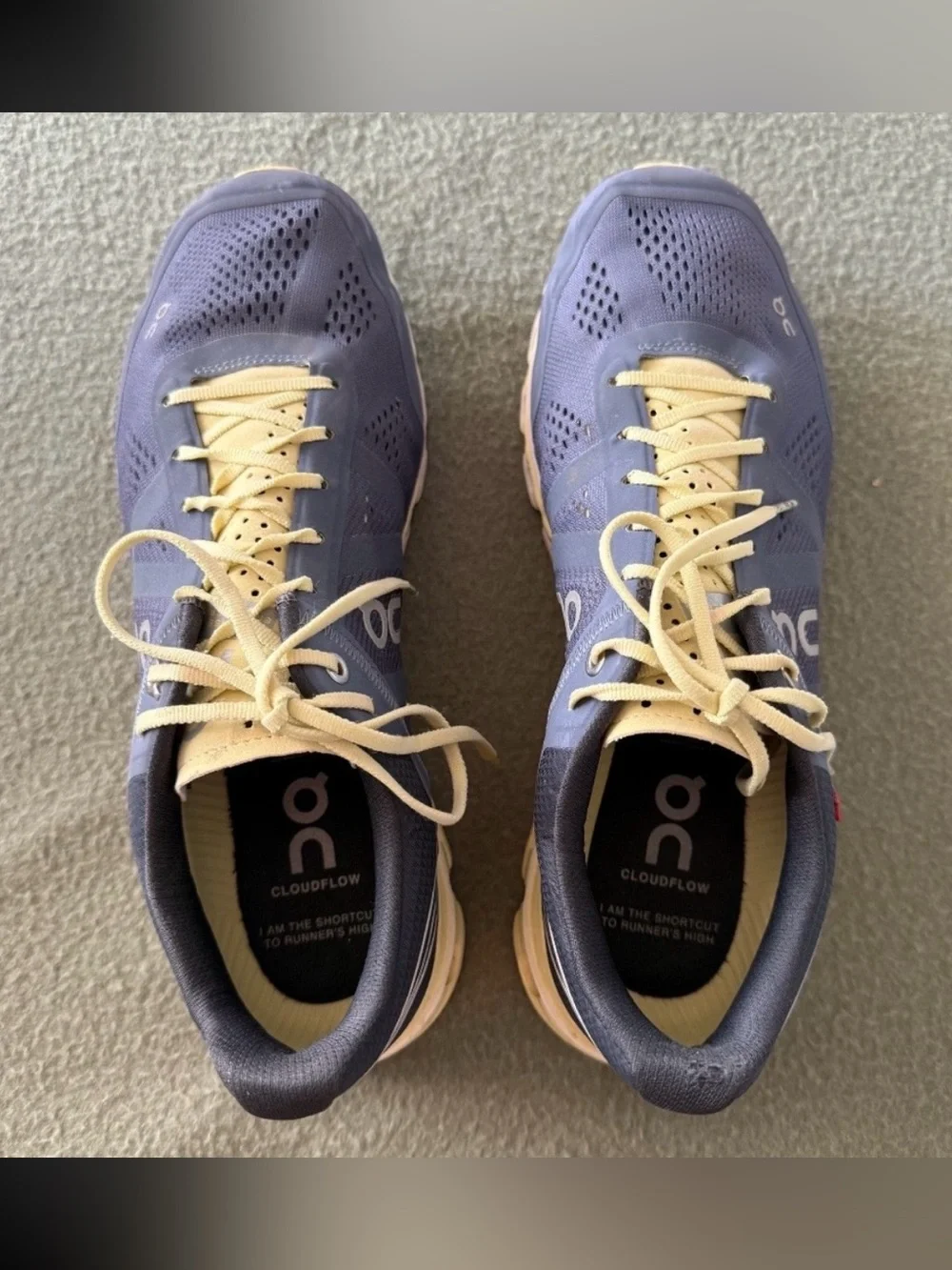 On Cloud Cloudflow Running Shoes Women’s Size W 10 Gray Yellow Athletic Sneakers